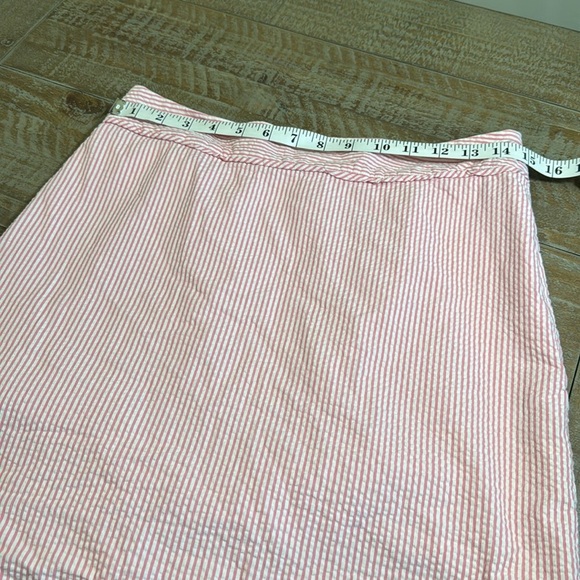 Vineyard Vines Scalloped Edge Seersucker Skirt - pink - Picture 4 of 10
